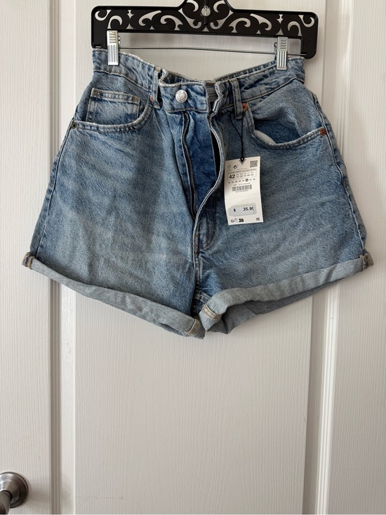 Zara Pants - Zara Vintage Wash Mom Denim Shorts